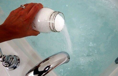 Mandi sareng soda